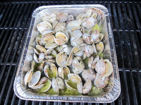 grilling clams.JPG