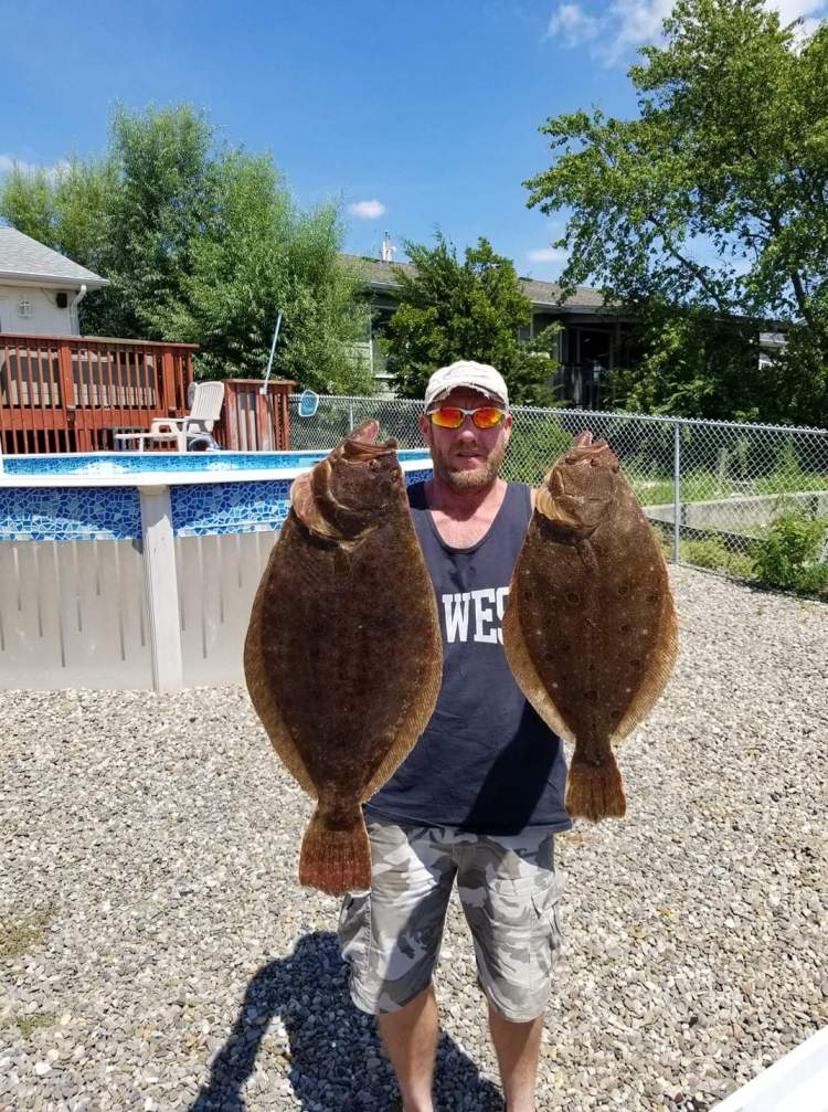 3325DE76-1D99-4C60-A2D8-B69BA6745F99